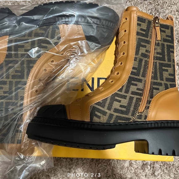 FF Domino Cap Toe Combat Boot (Women) - Picture 3 of 5